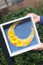 Handmade Man-made Board Eye-catching Stylish 3d Effect Preserved Flowers Rose Frame Album Display Frame for Students - Image 4