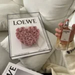 Acrylic Transparent Panoramic Love Flower Box Heart-Shaped Preserved Rose Flower Packaging Box Bouquet Gift Box With Tote Bag - Image 2